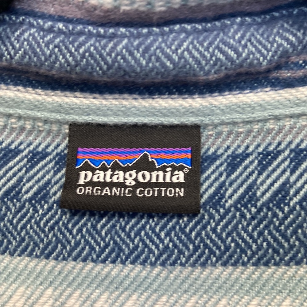 Patagonia Patterned Button Down - image 2